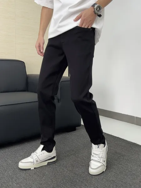 Off-White White Denim Jeans with Industrial Tag - 23
