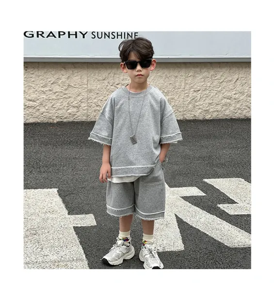 Design Oversized Frayed Hem Gray Set with Cassette Necklace and Chunky Sneakers Casual Set - 3