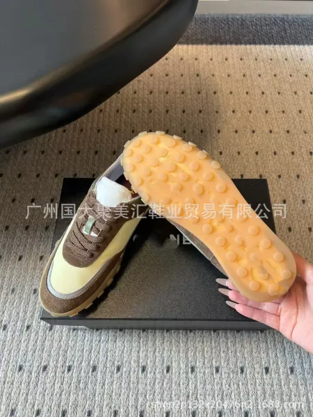 Chanel Runway Sneakers White Navy Beige Sneakers - 25