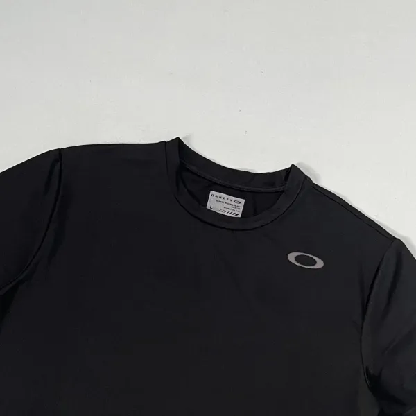Oakley Performance T-Shirt Black and Gray - 16