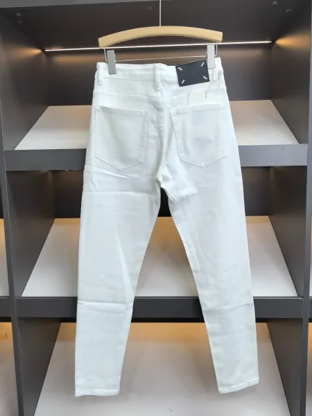 Off-White White Denim Jeans with Industrial Tag - 40