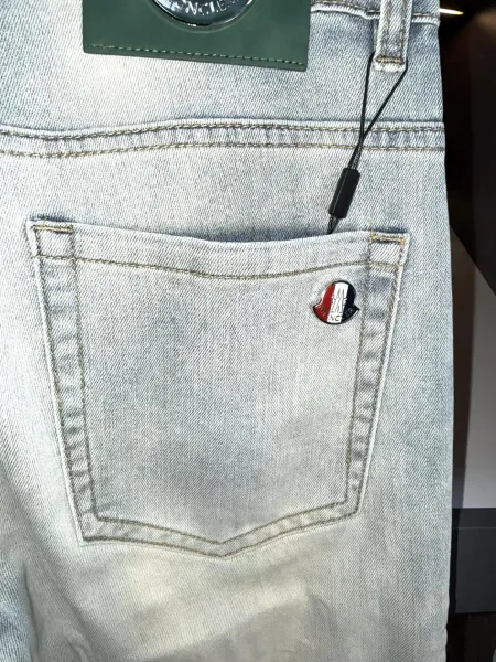 Moncler Jeans Light Wash Denim Jeans - 22