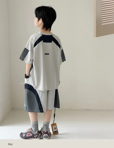 Design OLB Studio Color-Block T-Shirt and Shorts Set Black / Gray Sets - 18