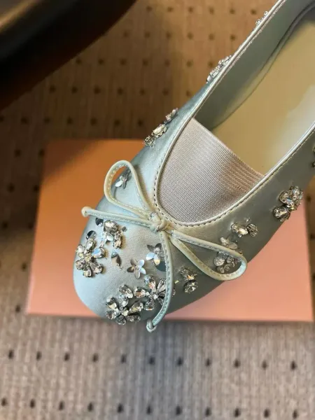 Design Black Crystal-Embellished Bow Flat Shoes Casual Shoes - 28