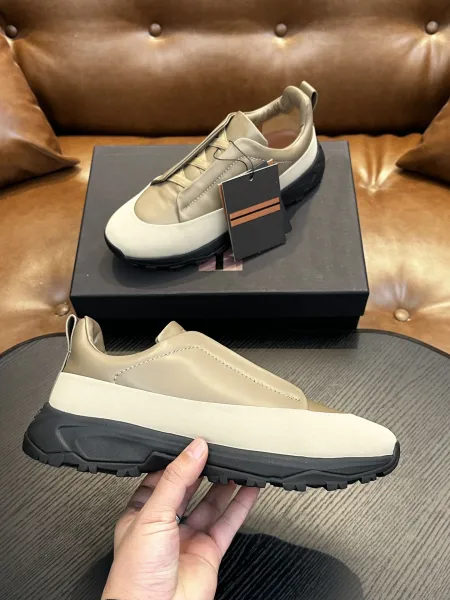 Design Slip-On Chunky Sneakers Gray / White - 18