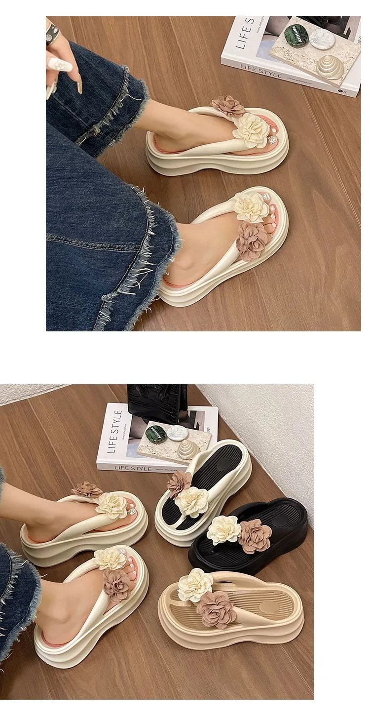 Crocs Sport Clog Beige Sandals - 7