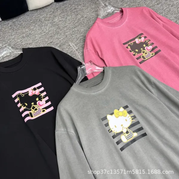 Hello Kitty Graphic Print Oversized Gray T-Shirt - 4