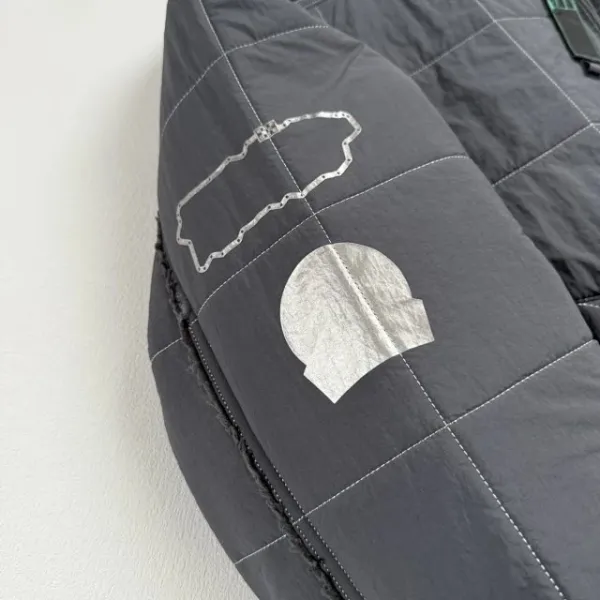 Design Mercedes-AMG Petronas Formula One Team Racing Jacket Black Outerwear Jacket - 32
