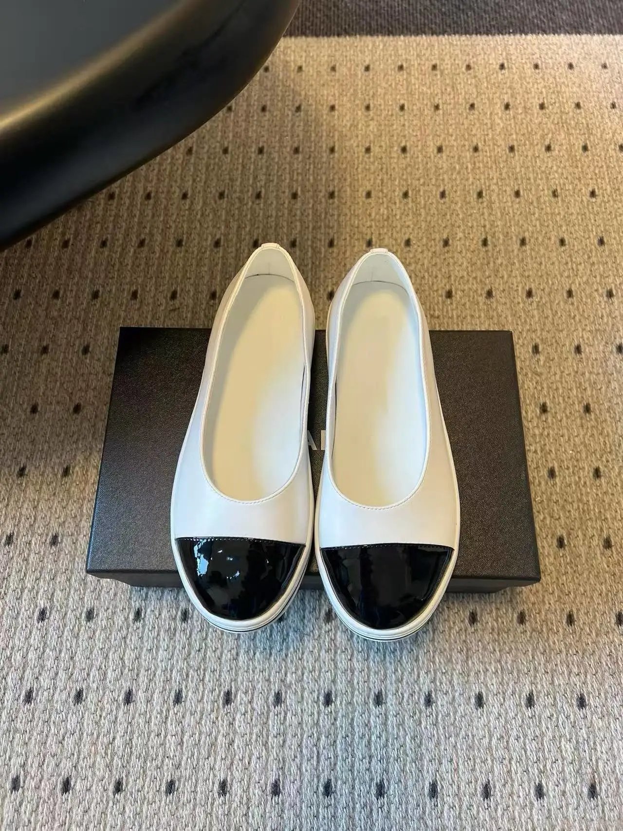 Chanel Two-Tone Cap-Toe Ballet Flats White and Black Casual Shoes - 5