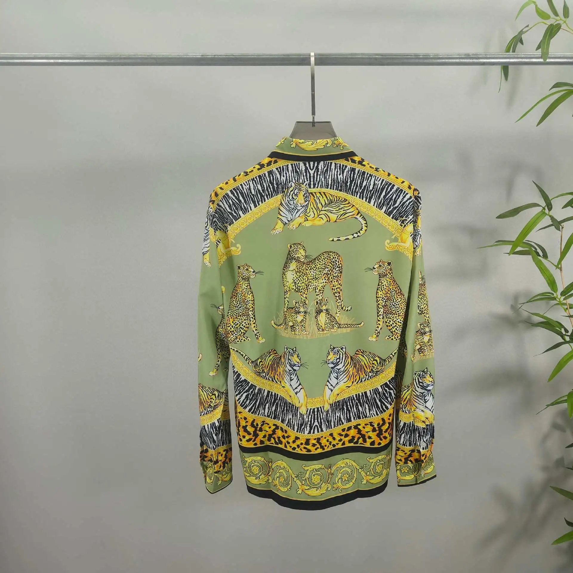 Versace Jungle Print Silk Shirt and Shorts Set Olive Green - 11