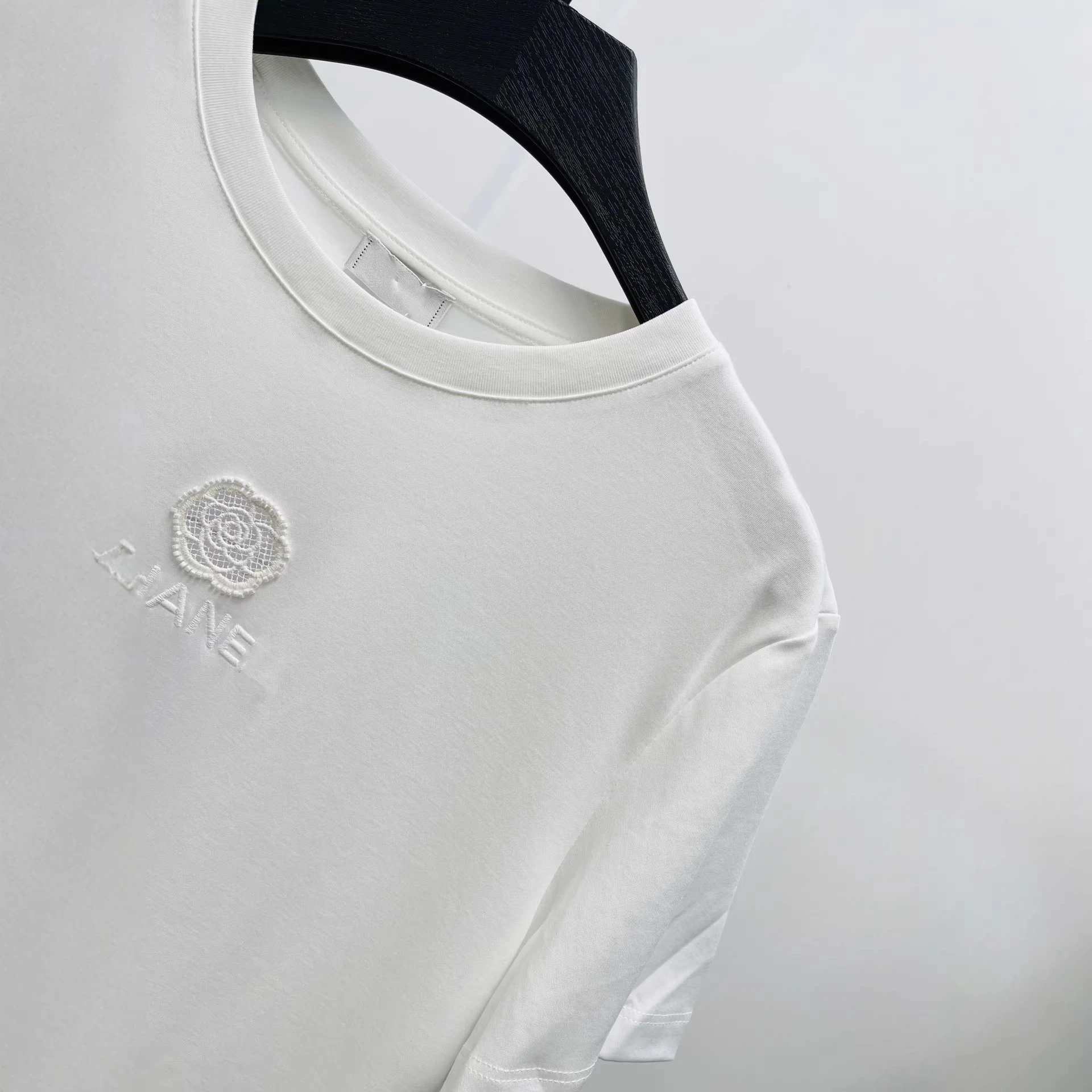 HANE Embroidered Rose White Classic Crewneck T-Shirt