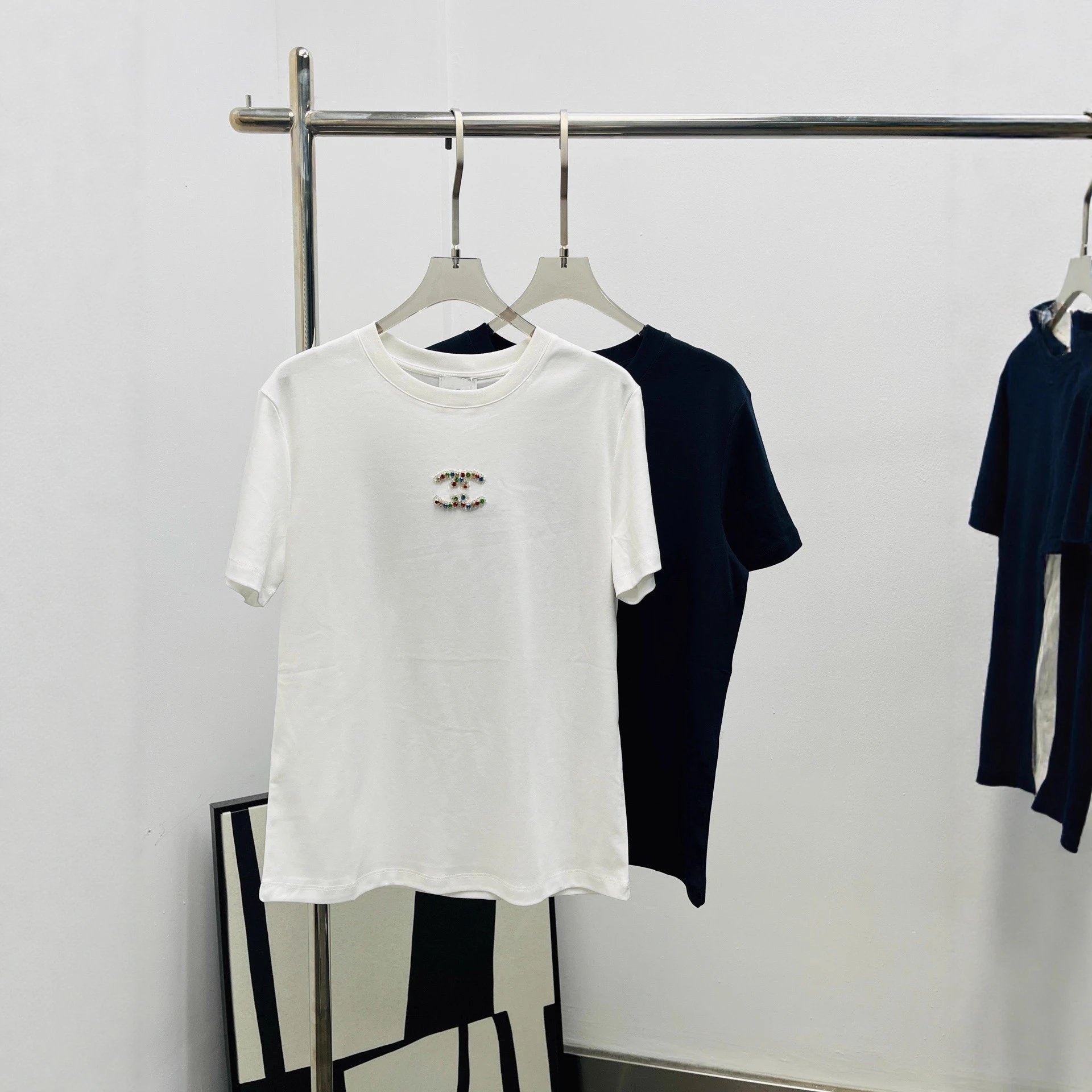 Chanel CC Logo Embellished Navy T-Shirt - 3