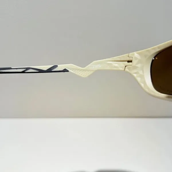 Oakley OO9480 Dispatch White Sunglasses - 31