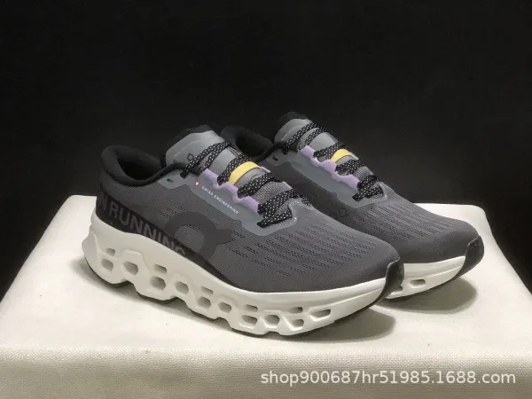 On Running Cloudmonster Gray / White Running Shoes - 27