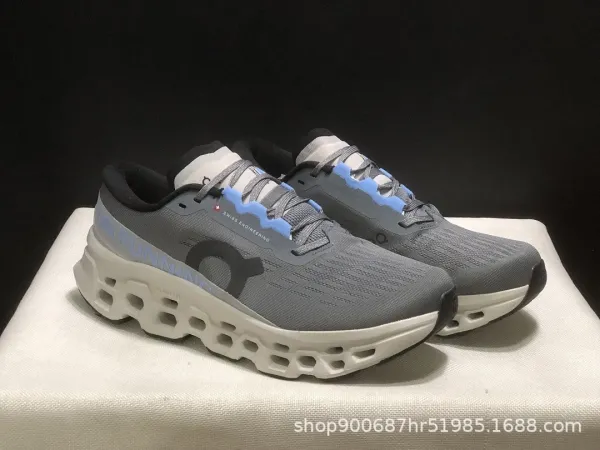 On Running Cloudmonster Gray / White Running Shoes - 9