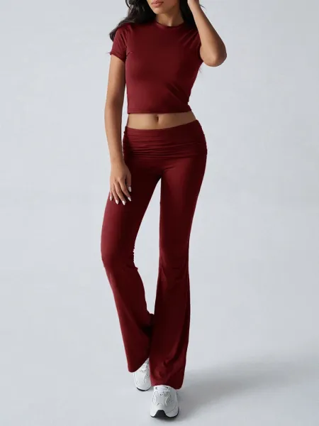 Design Red Cropped Tee and Flared Pants Set - 34