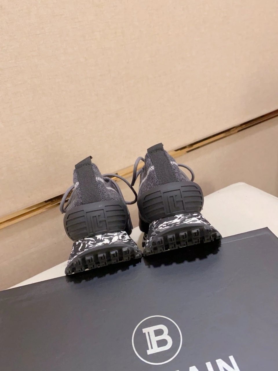 Balenciaga Track Trainer Gray Knit with Marble Sole Sneakers Chunky Sneakers - 6