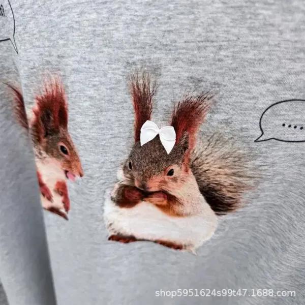 Design Squirrel Print Off-Shoulder T-Shirt Gray - 7