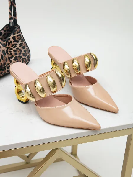 Design Chain-Heel Mule Black with Gold Hardware Shoes - 10