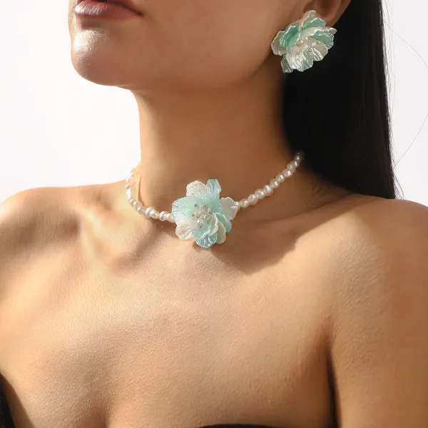 Design Floral Resin Crystal Stud Earrings Orange and Cream Jewelry - 9