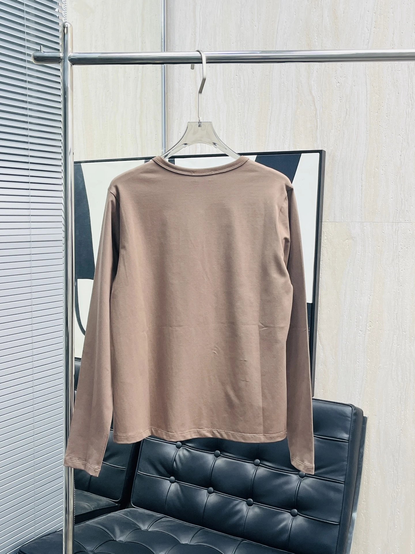 Design Long Sleeve Crewneck Top in Mauve Beige T-Shirts - 3