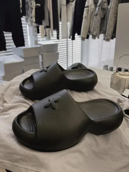 Louis Vuitton Monogram Slide Black Slippers - 11