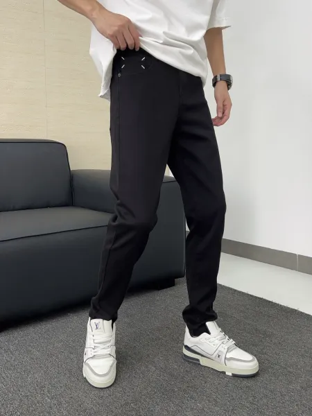 Off-White White Denim Jeans with Industrial Tag - 21