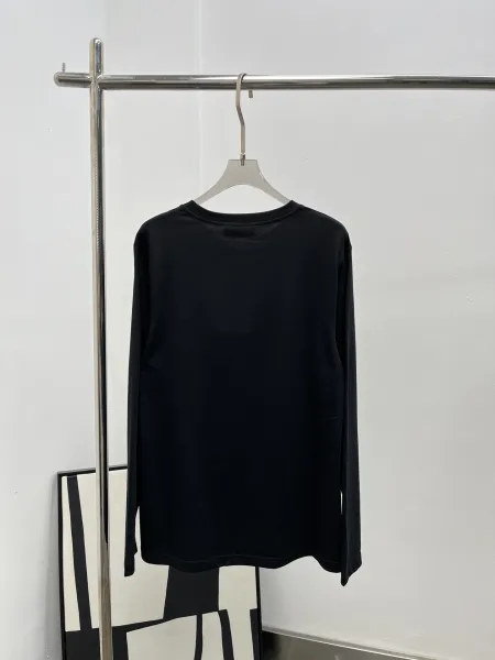 Gucci Crystal-Embellished 'GU CI' Long-Sleeve T-Shirt Black - 10