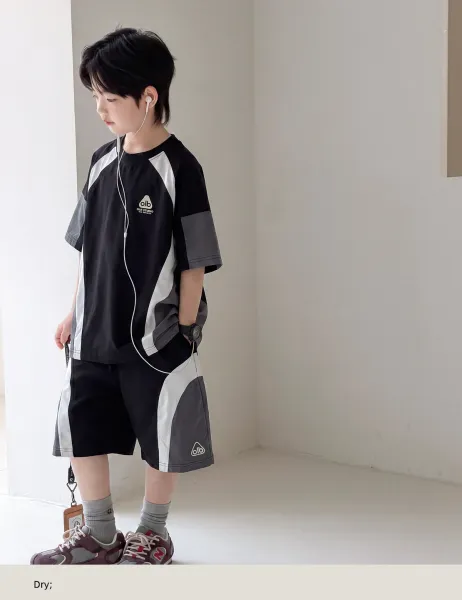 Design OLB Studio Color-Block T-Shirt and Shorts Set Black / Gray Sets - 11