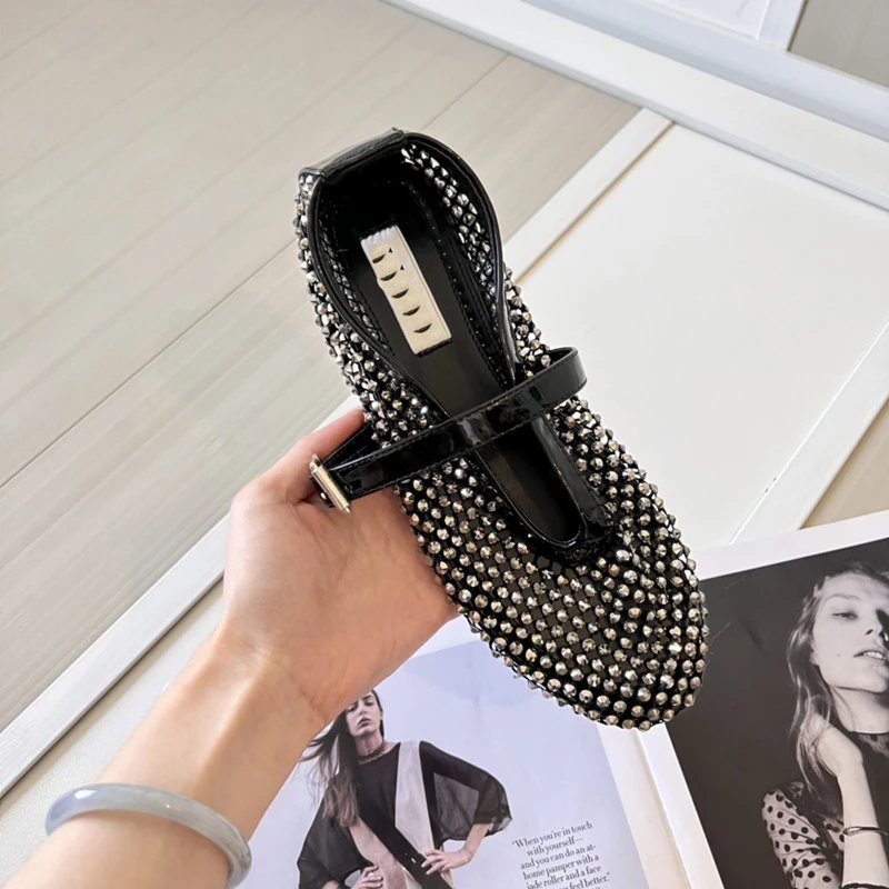 Design Mesh T-Strap Flat Sandals Black - 11