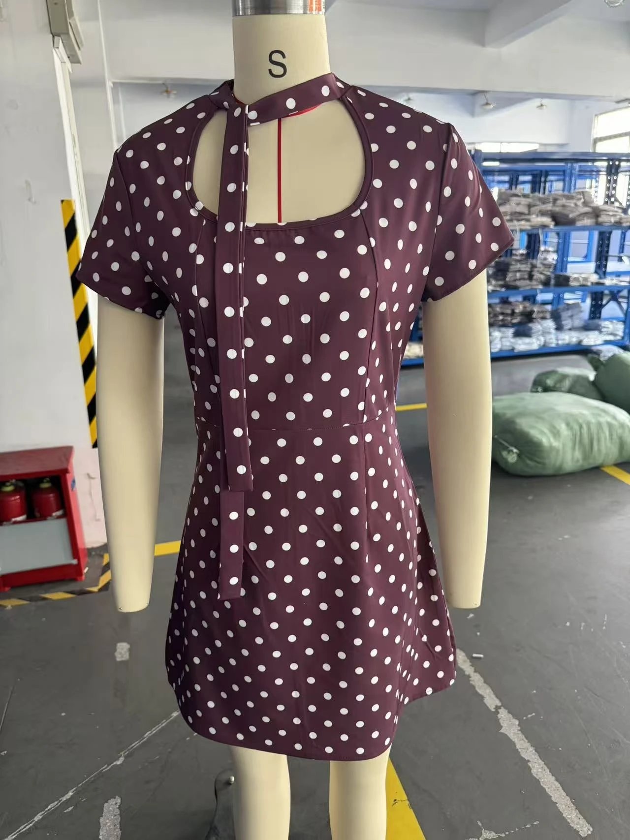 Design Polka Dot Cutout Neck Dress Black and White Dress - 3