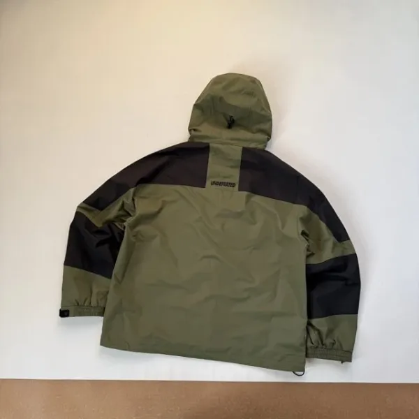 Design UNDEFEATED Field Jacket Olive Green and Black Outerwear - 21