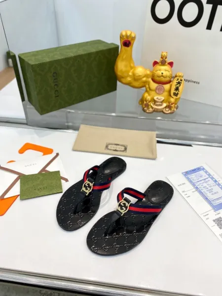 Gucci Horsebit Thong Sandals Black and Tan Leather Sandals - 10