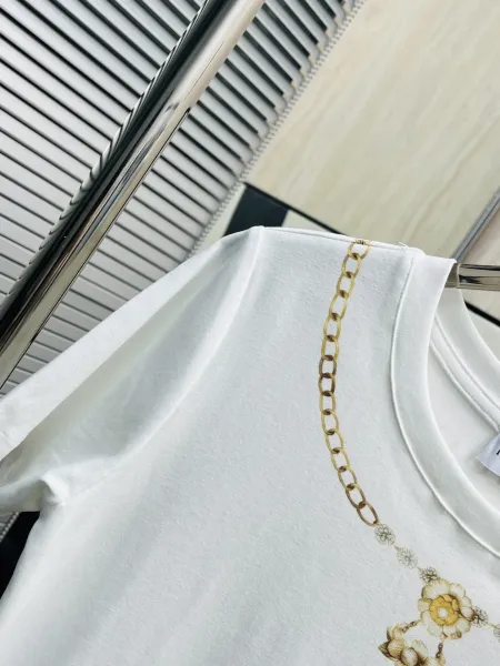 Design Chain-Trimmed White T-Shirt - 9