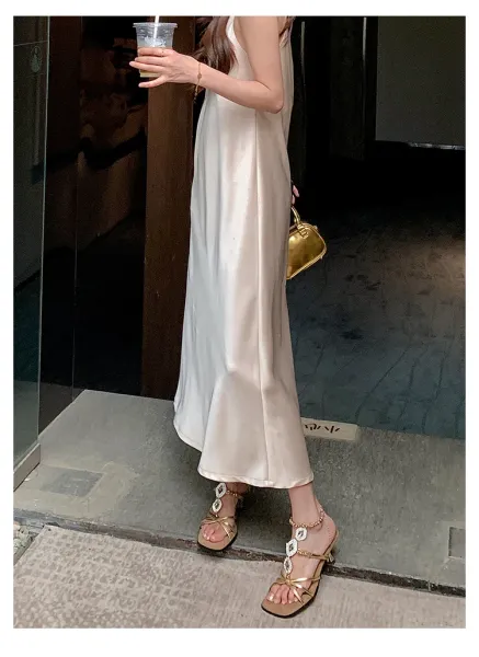 Design Crystal-Embellished Gold Strappy Mules Sandals - 8