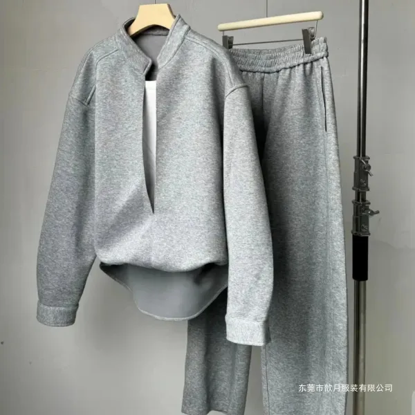 Design Gray Mandarin Collar Cropped Sweatshirt and Wide-Leg Sweatpants Set - 2