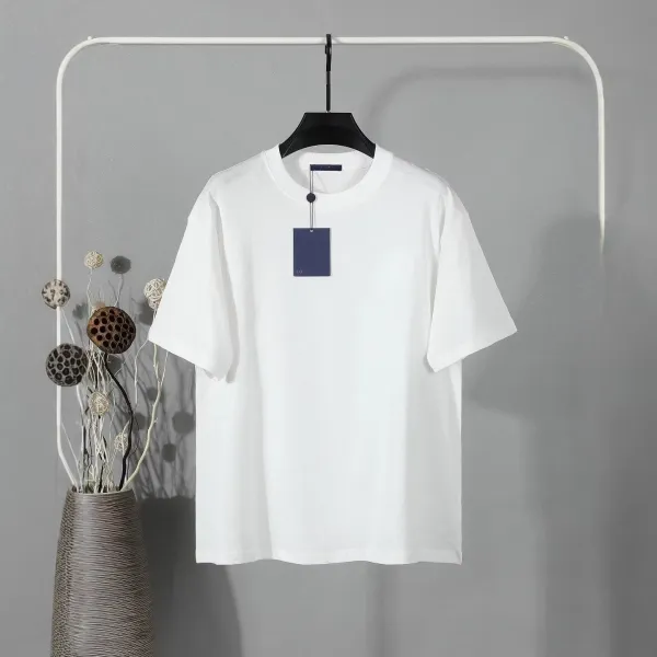 Design Minimalist Embroidered Black T-Shirt - 5