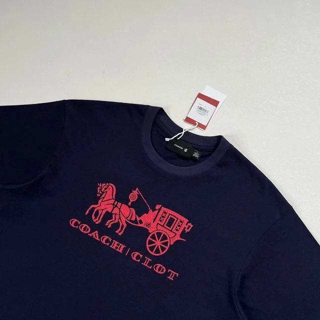 Coach Horse and Carriage Red Print Black T-Shirt - 14