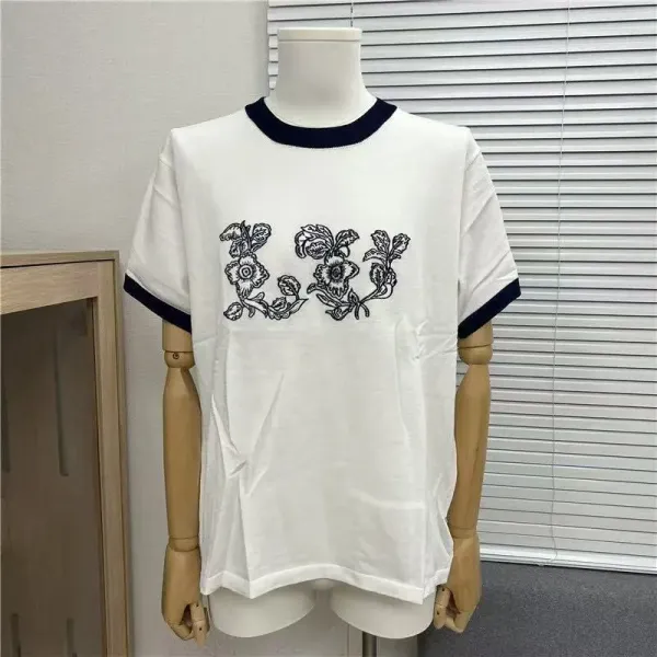 Design Black Embossed Floral T-Shirt - 8