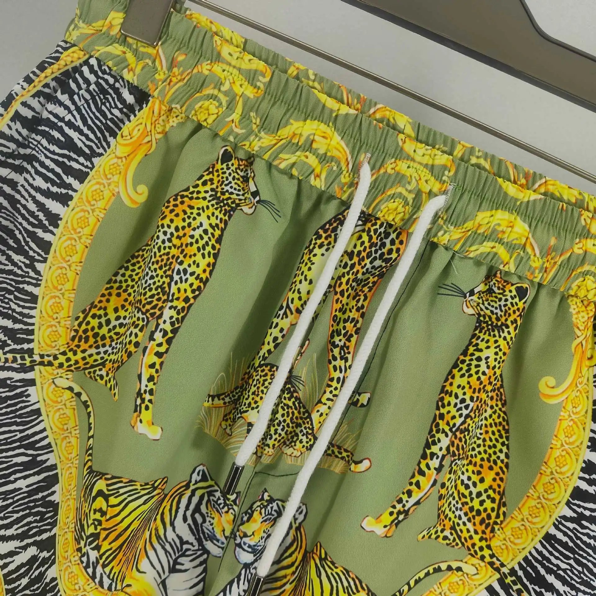 Versace Jungle Print Silk Shirt and Shorts Set Olive Green - 9