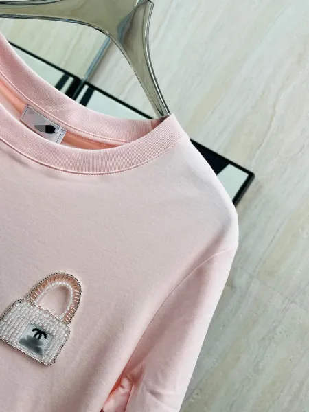 Chanel Lock Embroidery Pink T-Shirt - 9