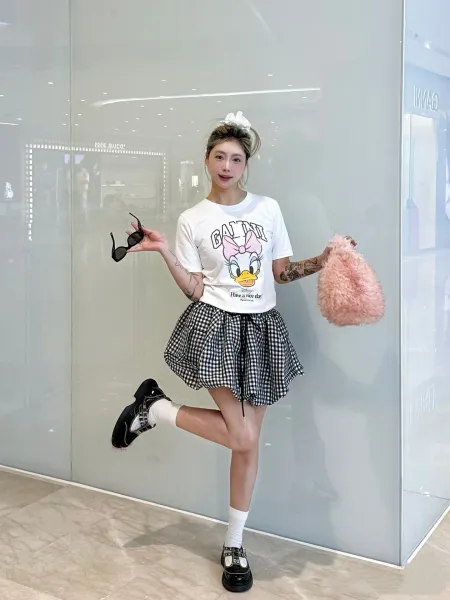 Design Disney x Unknown Brand Daisy Duck Graphic T-Shirt Gray T-Shirts - 3