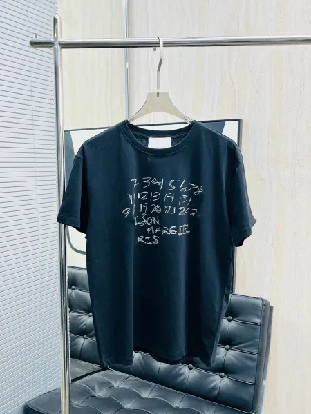 Maison Margiela Tabi Numerals Black T-Shirt - 1