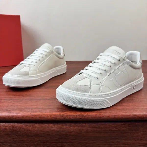 Hogan H222 Black and White Leather Sneakers - 13