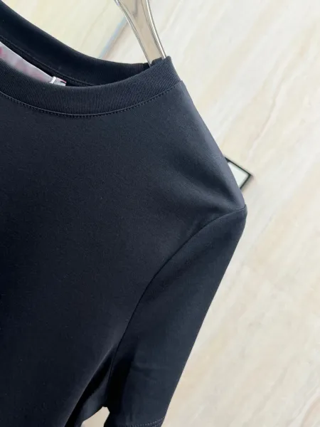 Valentino Garavani VLogo Crystal-Embellished Black T-Shirt - 16