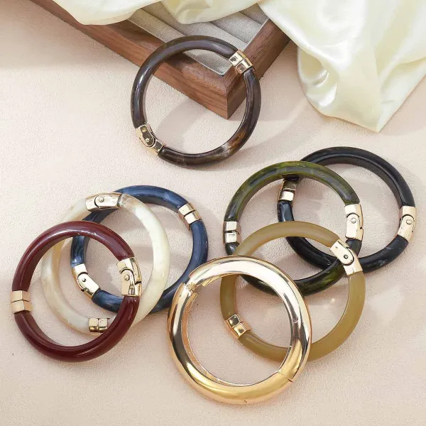 Design Resin Bangle with Gold-Tone Clasp Black Bracelet Jewelry - 17