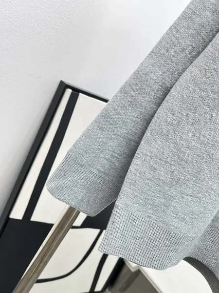 Design Zip-Up Hoodie with Striped Pattern and Printed Lining Gray Hoodie - 13