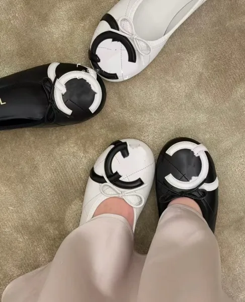 Chanel CC Logo Ballet Flats Black and White Leather Shoes Casual Shoes - 9