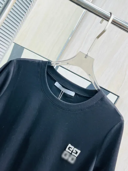 Givenchy 4G Logo Embroidered White T-Shirt - 4