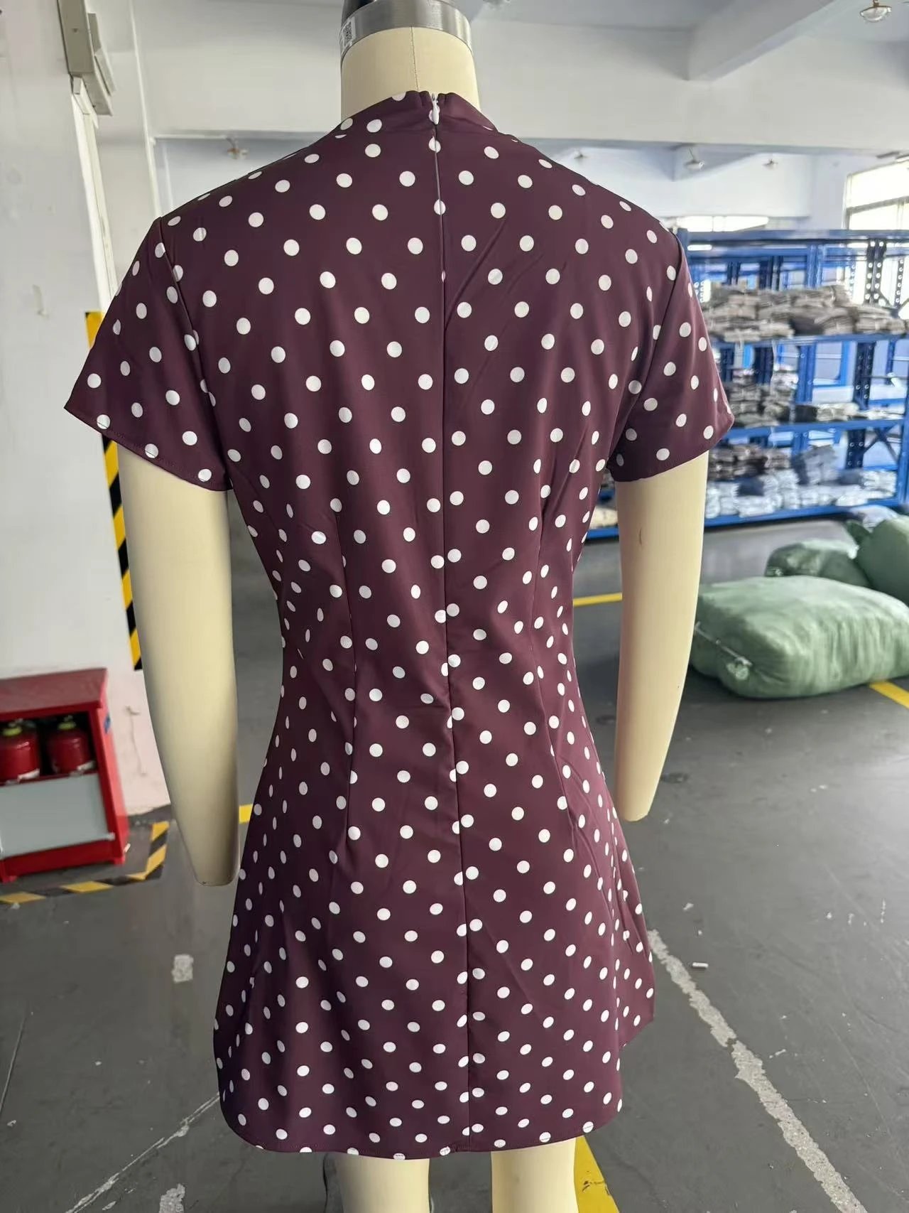 Design Polka Dot Cutout Neck Dress Black and White Dress - 4